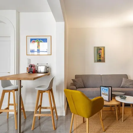 Appartement Du Marche St Honore - Welkeys Paris Exterior foto